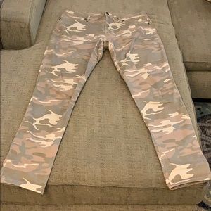 LOFT Camo Jean